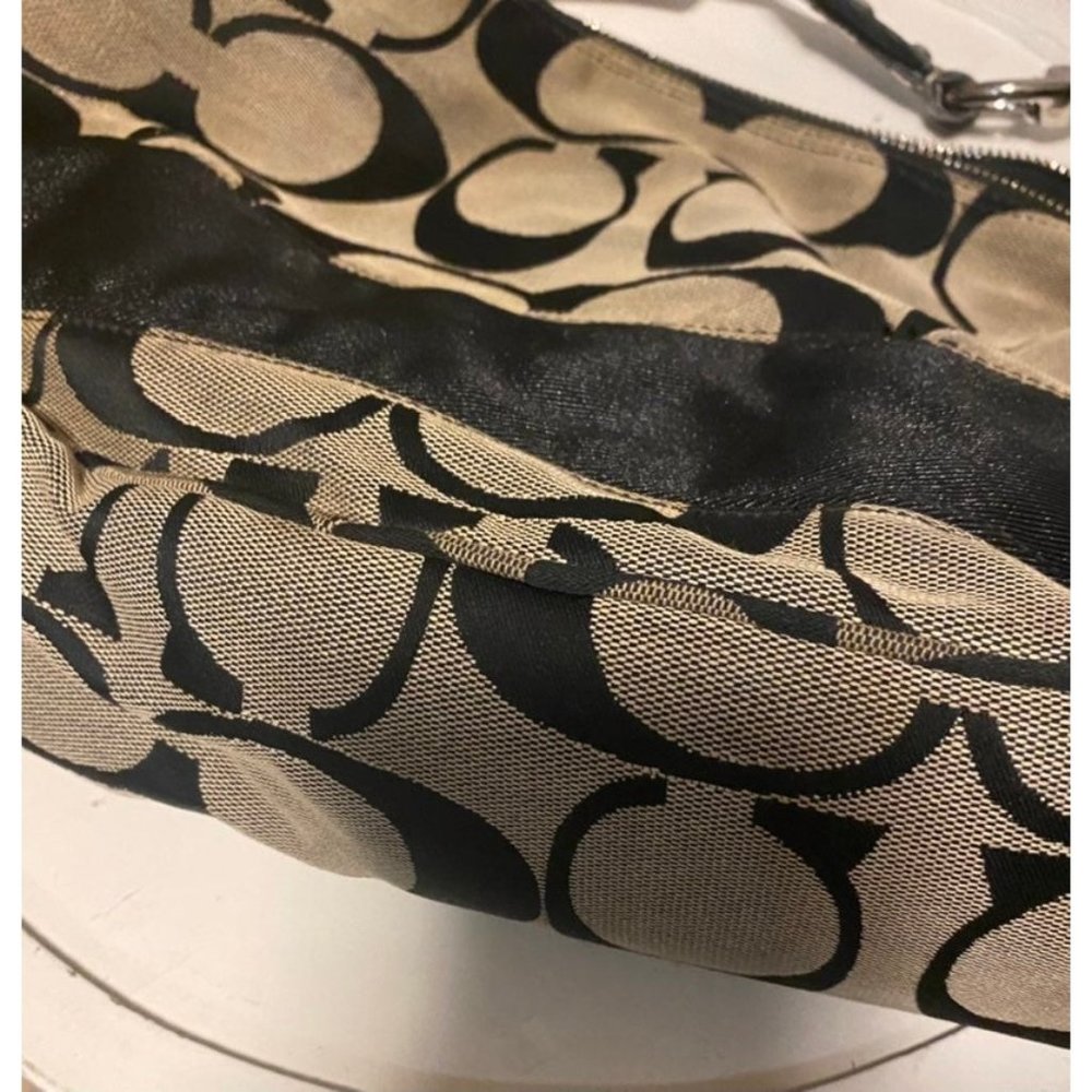 *Authentic Coach Purse - Picture 7 of 8